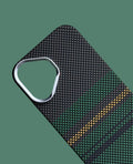 PREMIUM CARBON FIBRE TEXTURE CASE FOR IPHONE 17