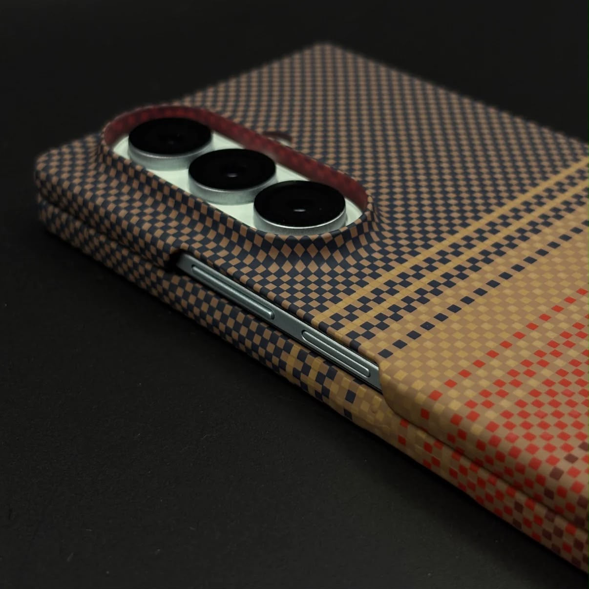 PREMIUM CARBON FIBRE CASES FOR SAMSUNG FOLD